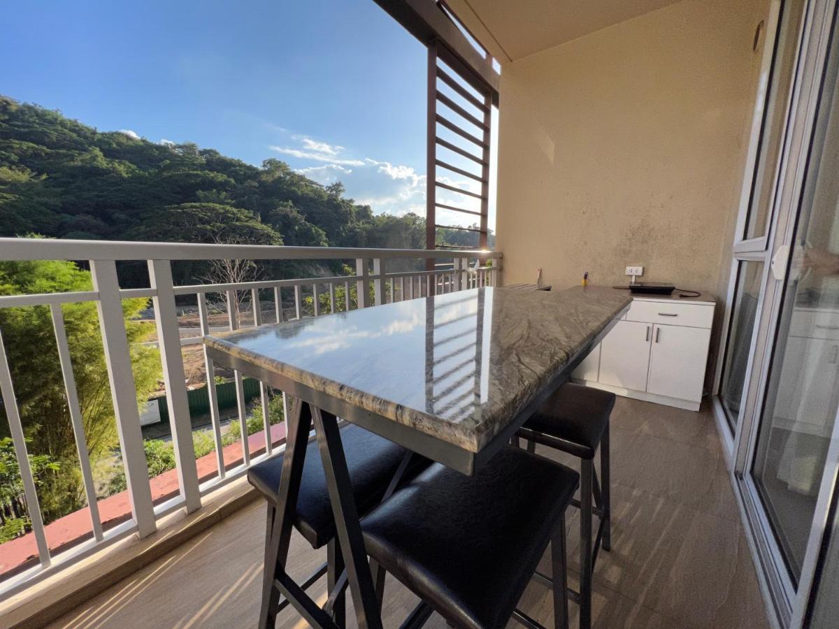 Bonel Condo At Pico De Loro Cutad Luaran gambar