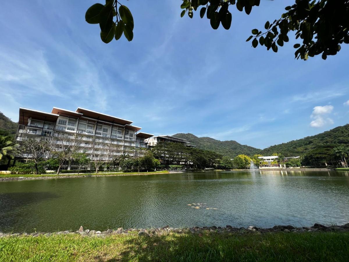 Bonel Condo At Pico De Loro Cutad Luaran gambar